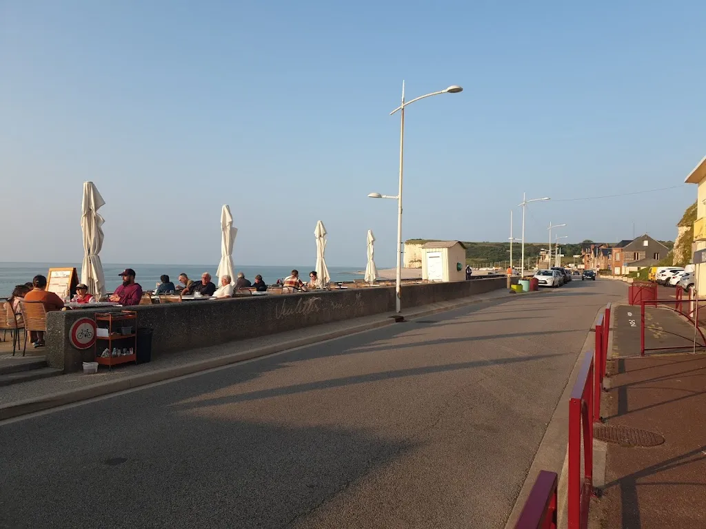 Harry R._Côté Plage_Veulettes-sur-Mer_review