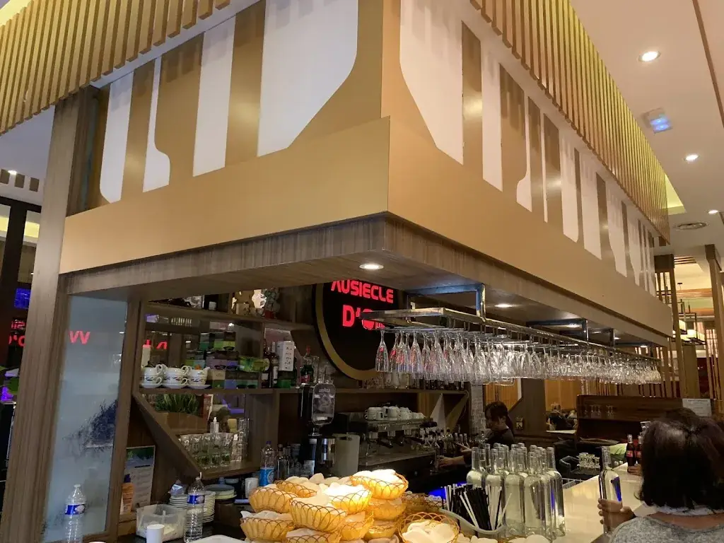 Au Siècle d’Or restaurant à Carpiquet