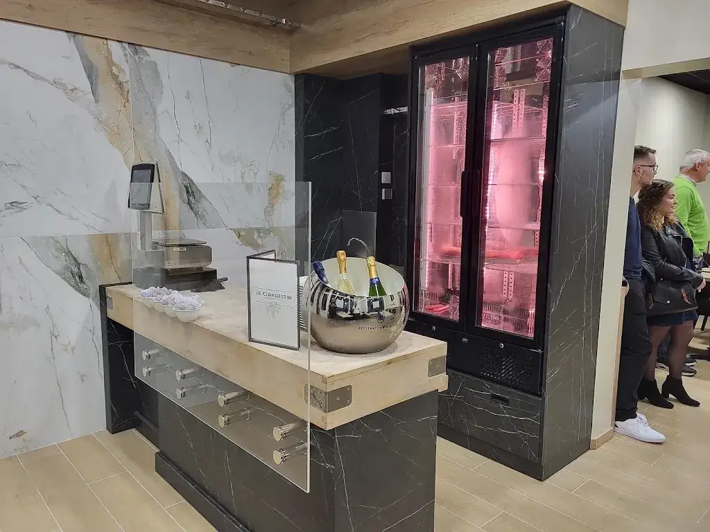 Le Clandestin restaurant in Rives-en-Seine