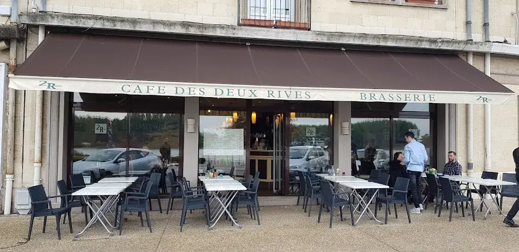 Bar Brasserie des Deux Rives restaurant in Rives-en-Seine