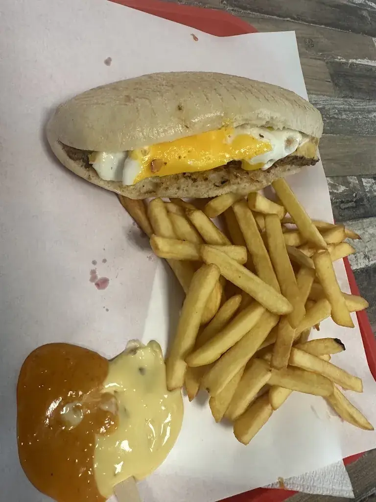 Yasser Kri_Mini World_Canteleu_review