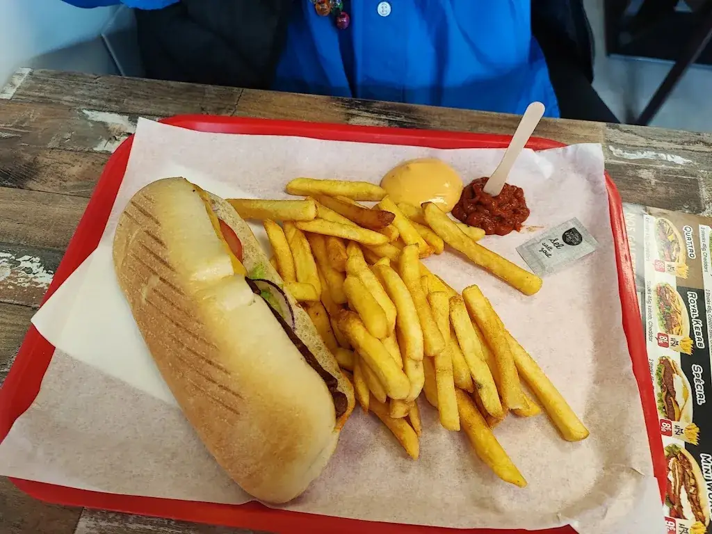 Xavier Zeller_Mini World_Canteleu_review