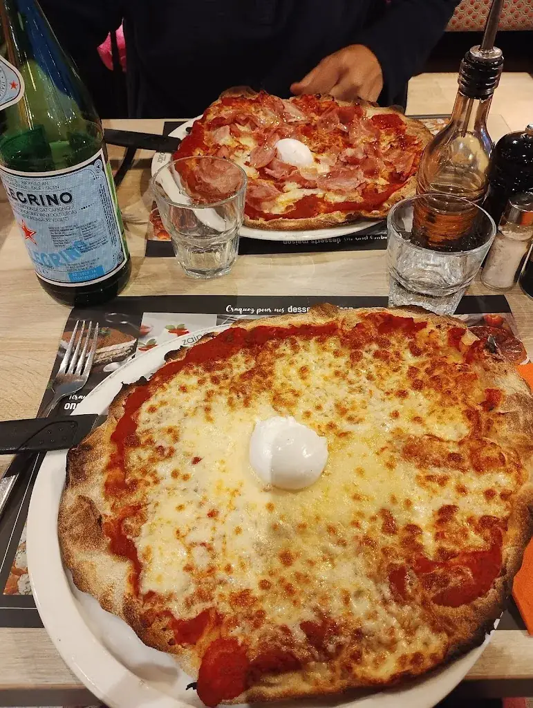 Sarah F_Zaino ristorante Evian_Évian-les-Bains_review