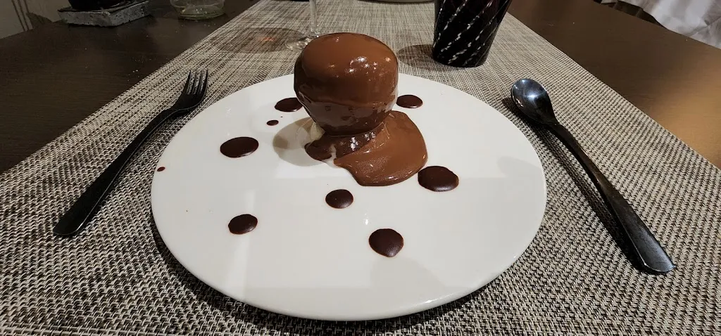 Rodrigo Viana de Avila_Restaurant Les Capucines_Petit-Quevilly_review