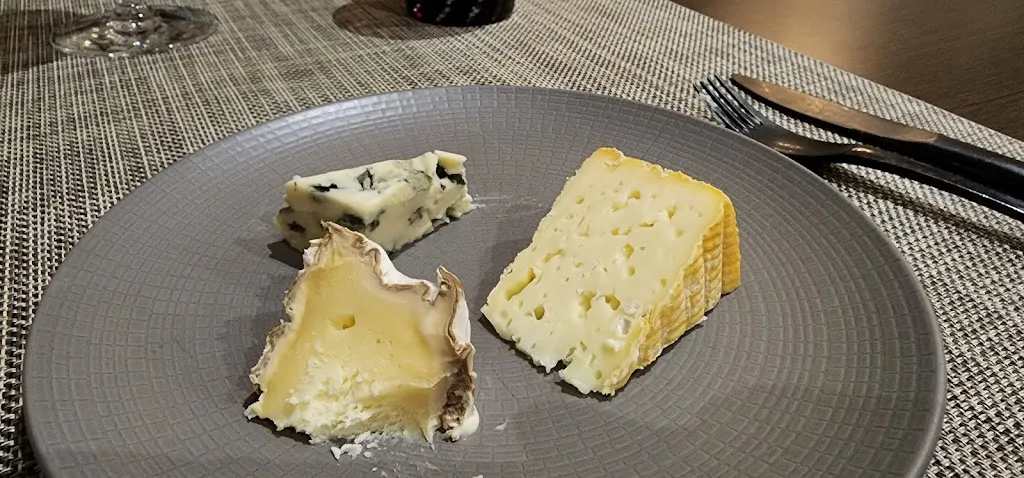 Restaurant Les Capucines_Petit-Quevilly_slider_image_2