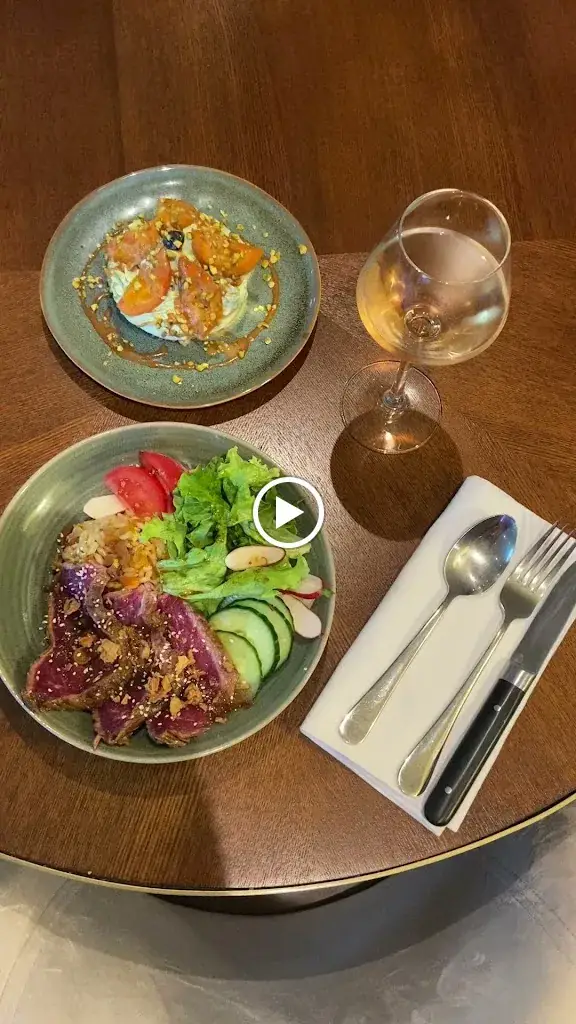 Logis Hôtel- Restaurant Le Relais de Montigny restaurant in Montigny