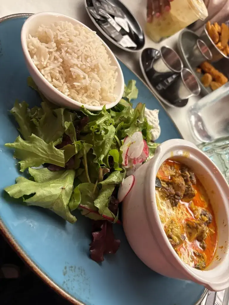 Ndong Joas_The Fruit Paradise_Rouen_review