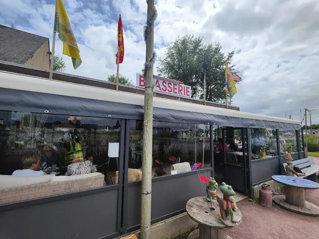 Lloyd Bennett_Contoir des Marais_Carentan-les-Marais_review