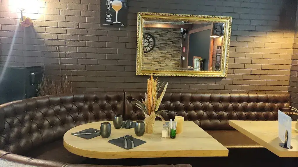 Le Bistro d'à Côté Restaurant in Carentan-les-Marais