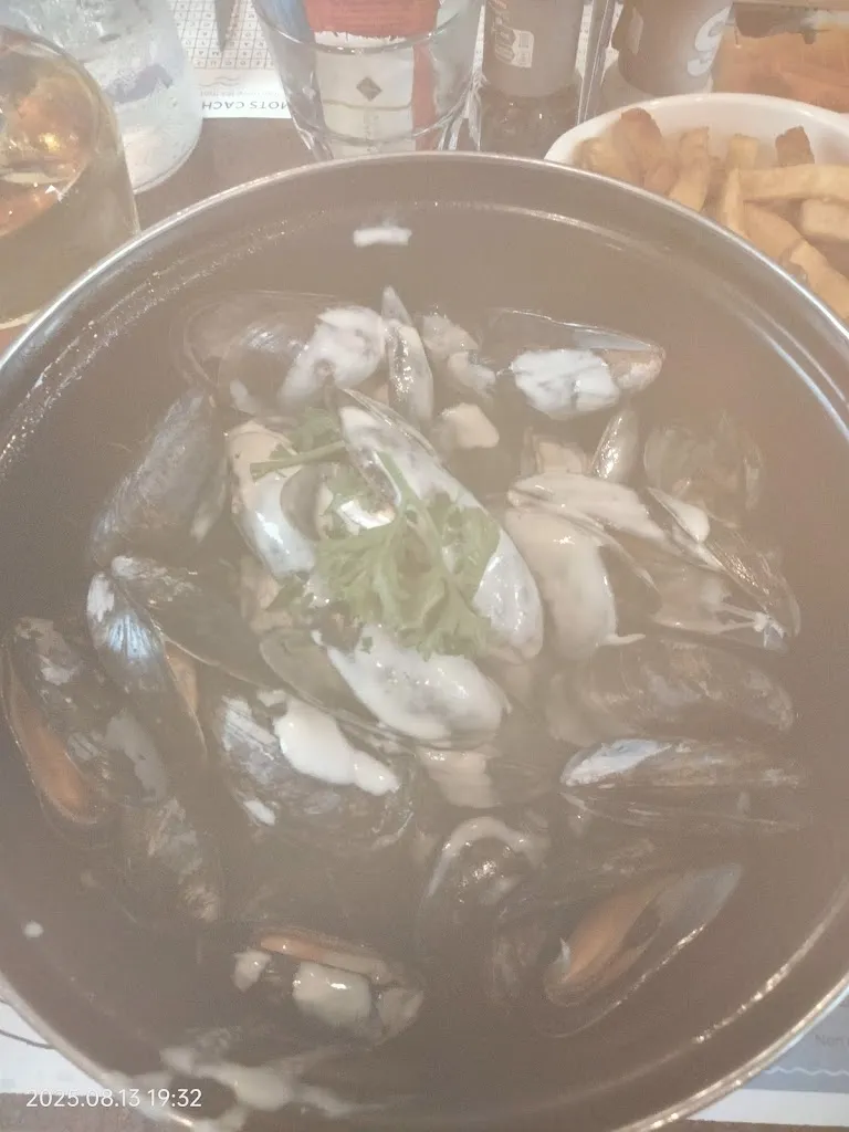 Rudi Van Arend_La p'tite escale carentan_Carentan-les-Marais_review