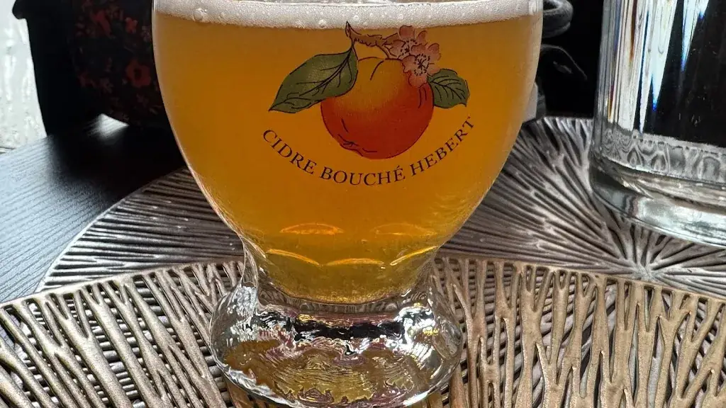 Heather Markel - Travel Lifestyle Coach_Grill - Crêperie 