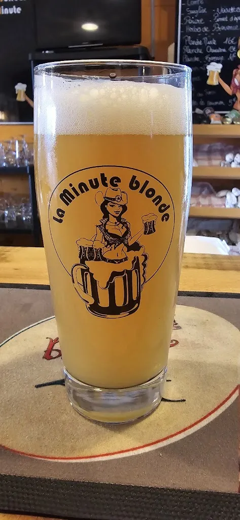 lukas nedbal_La Minute Blonde Carentan_Carentan-les-Marais_review