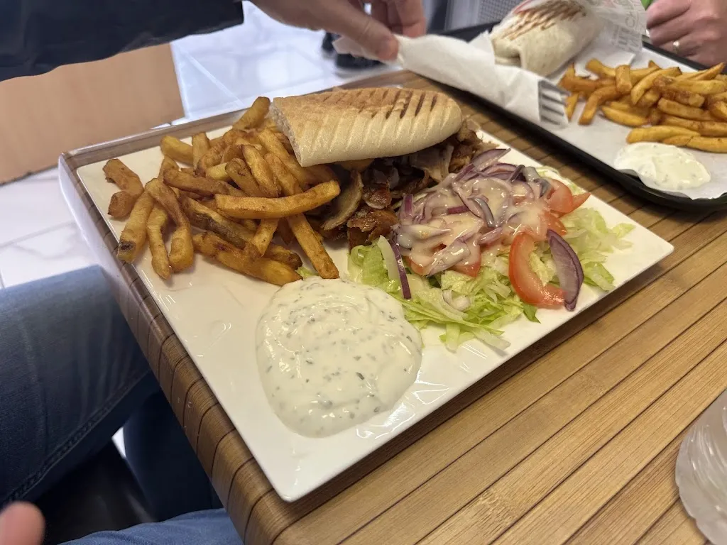 Danielle Long_Royal Tacos kébab_Carentan-les-Marais_review