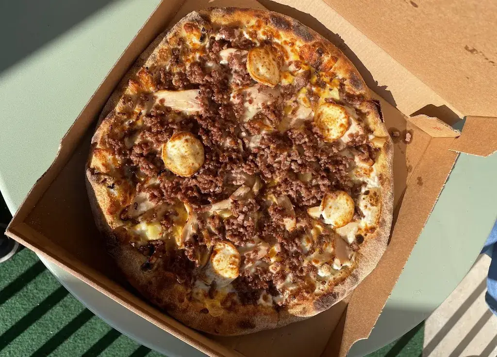 Antoine Schoon_Pizzaland Carentan_Carentan-les-Marais_review