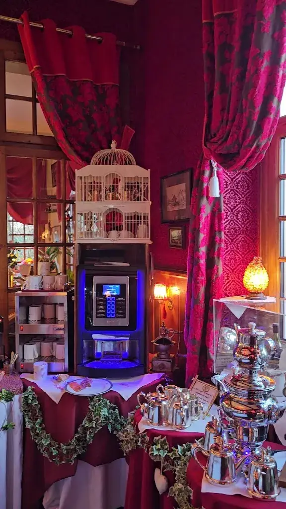 Hôtel Restaurant Les Cygnes_Évian-les-Bains_slider_image_2