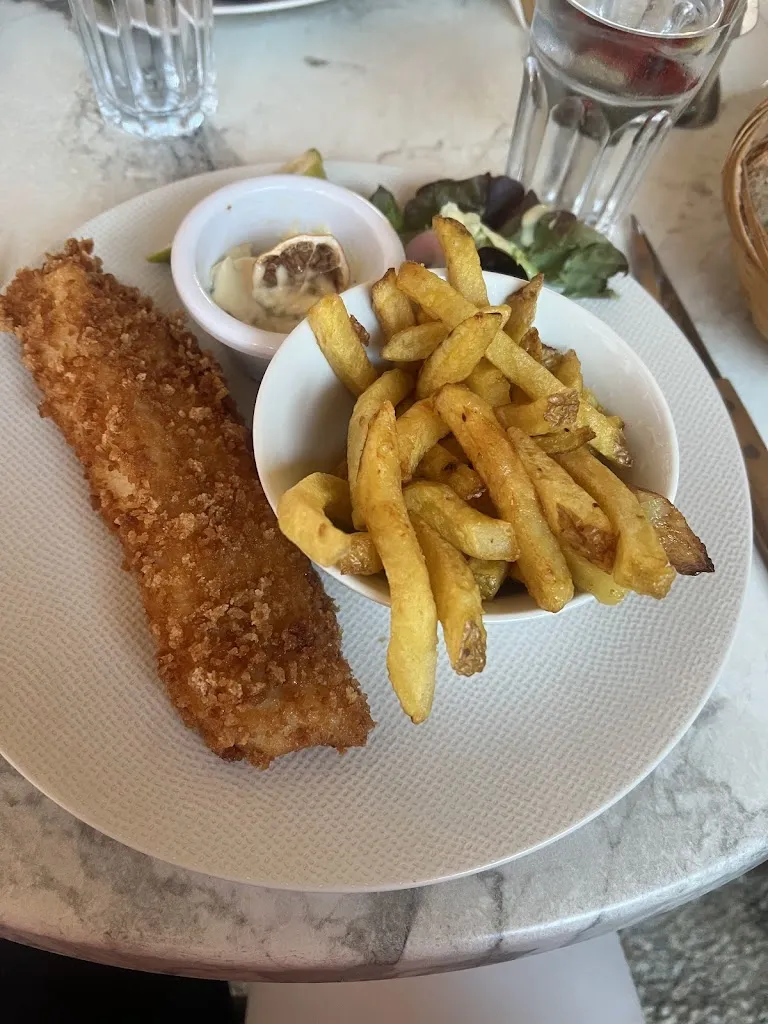 Melissa Flowers_Les écuries_Sainte-Mère-Église_review