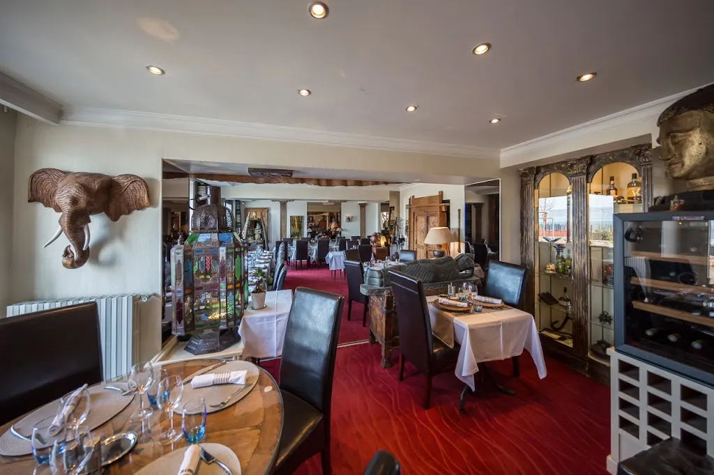 Tibetan Café restaurant in Neuvecelle