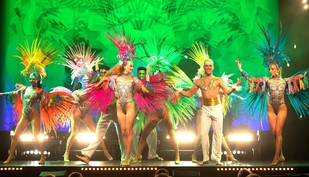 Voulez-Vous Grand Rouen Show & Dinner_Caudebec-lès-Elbeuf_slider_image_3