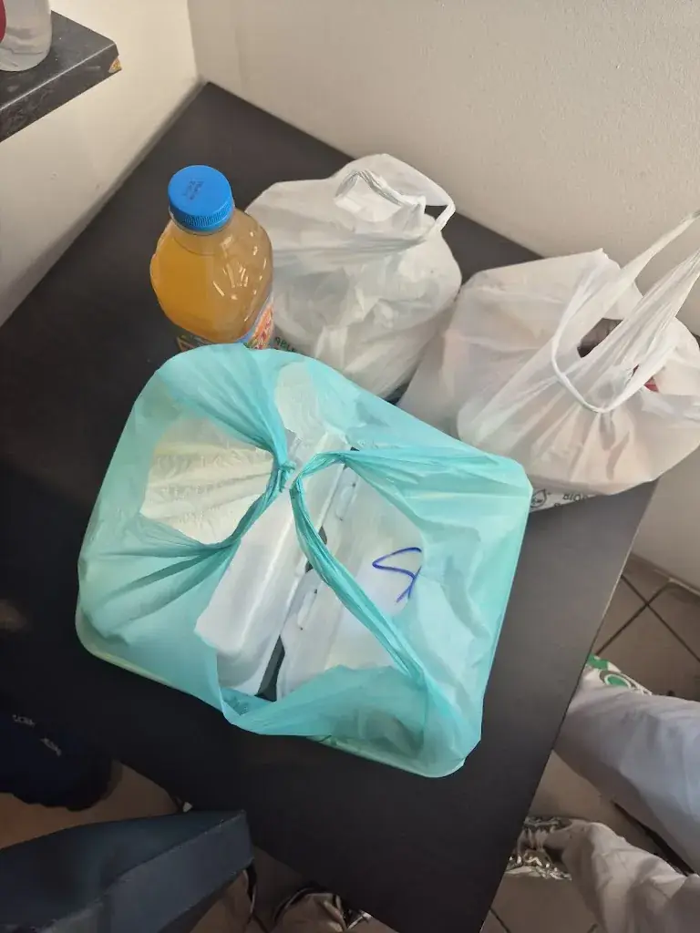 Oussama Ouarsenissi_URBAN FOOD_Caudebec-lès-Elbeuf_review