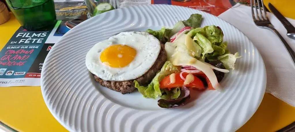 Pierrot Vegas_Le Mercure_Elbeuf_recensione