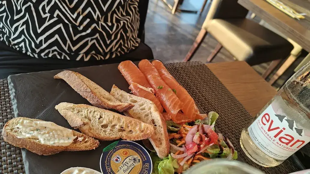 Maickel van Haren_La Frite d'Or_Saint-Jouin-Bruneval_review