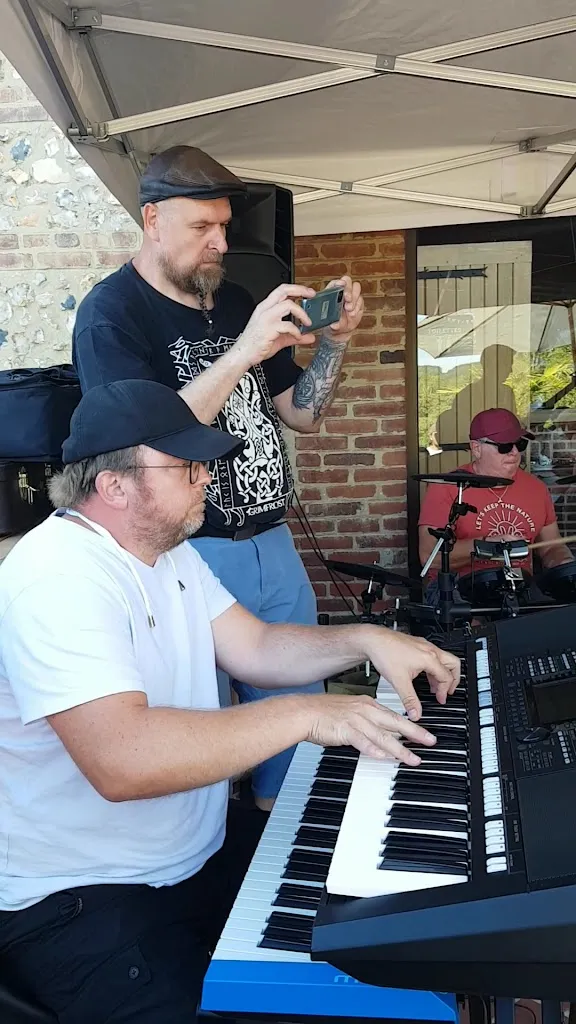 La Guinguette d'Aboun_Havre_slider_image_2