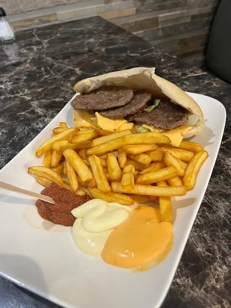 MED KEBAB_Cérences_slider_image_2