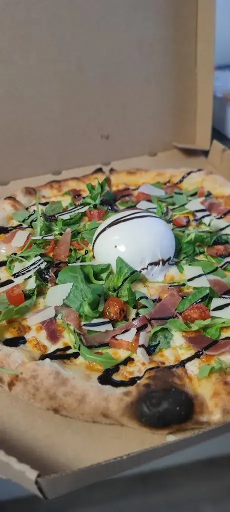 L'alta Pizza_Charleval_slider_image_2