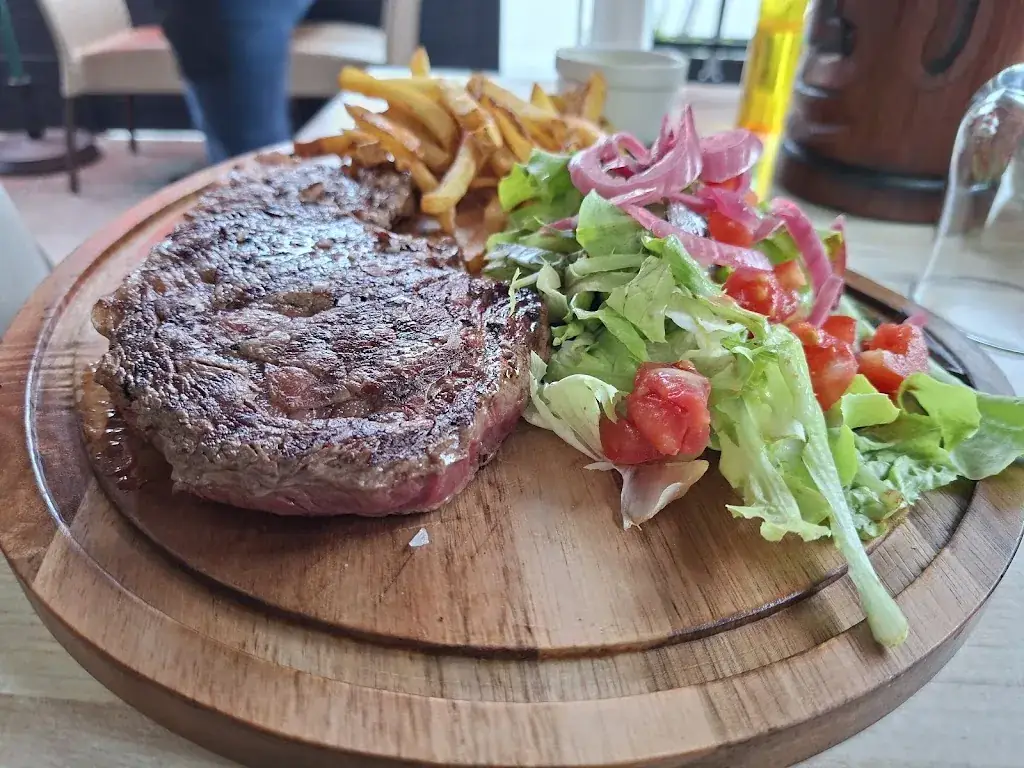 Aux Rochers_Clécy_slider_image_3