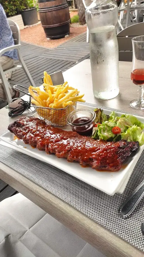 Robert Lamouille_Le Petit Genassien_Genas_reseña