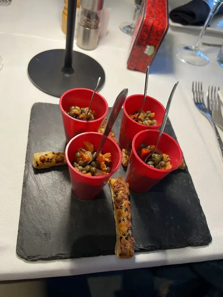 Gilles Deshais_Le Bailliage_Freneuse_review