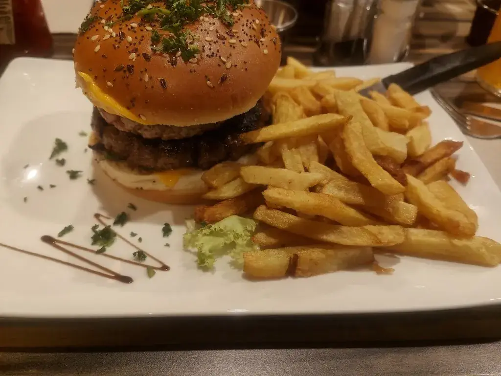 Marleigh H_Brasserie le commerce_Cherbourg-en-Cotentin_review