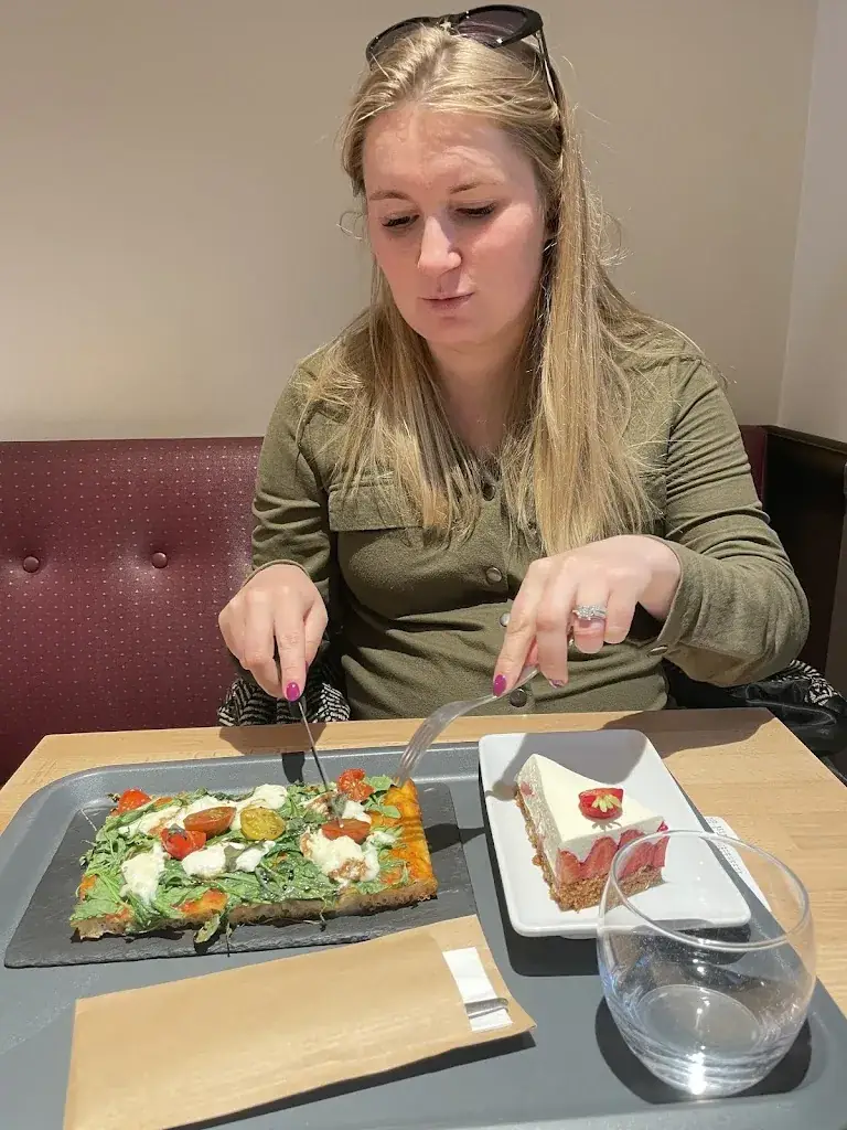 Alisa Utkina_Le Caffè Cherbourg_Cherbourg-en-Cotentin_recensione