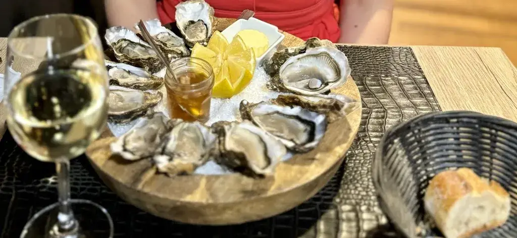 John B_Le Plouc 2_Cherbourg-en-Cotentin_review