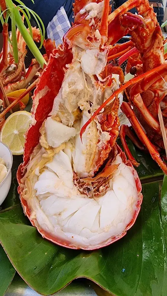 BUFFAROT-BISTRO-RESTO_Saint-Martin-de-Fontenay_slider_image_2