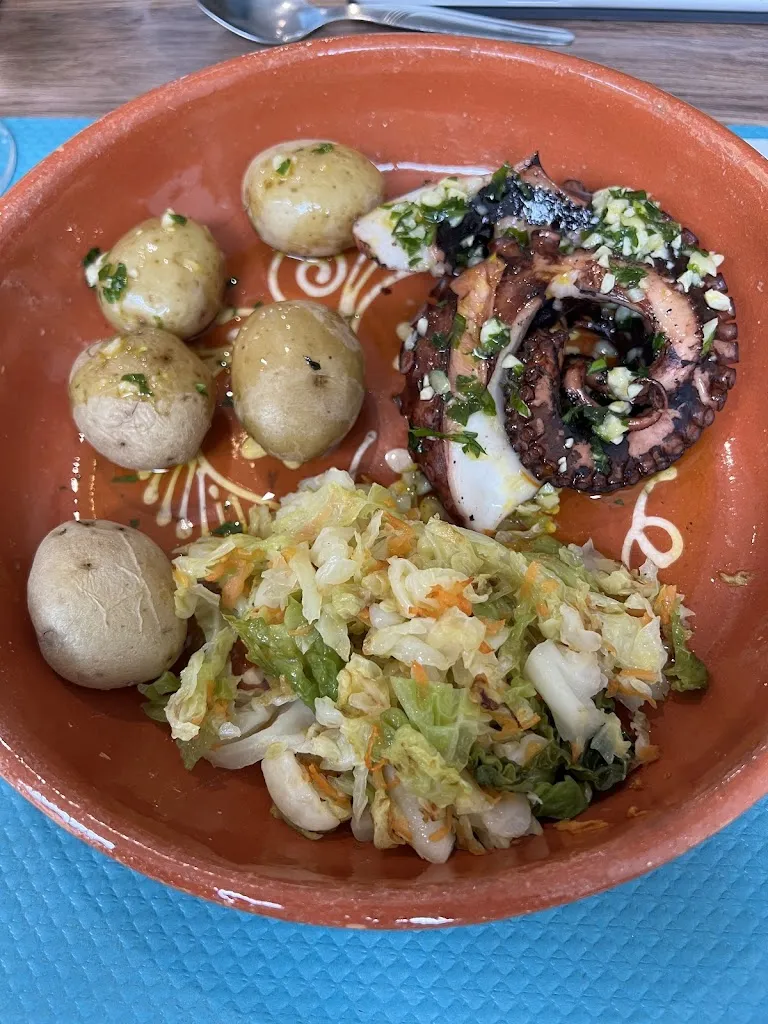 Olivier Laonet_Churrasqueira Centrale Mika Restaurant_Lamure-sur-Azergues_review