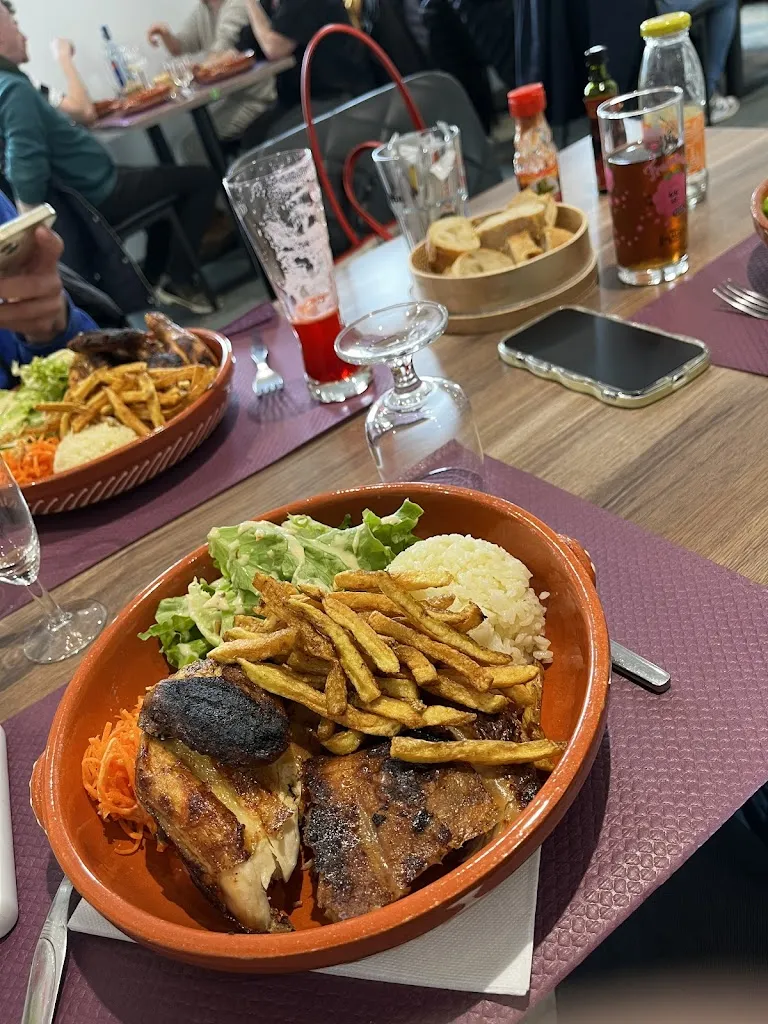 Antho Neuville_Churrasqueira Centrale Mika Restaurant_Lamure-sur-Azergues_review