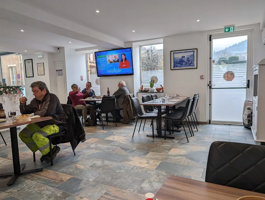 Churrasqueira Centrale Mika Restaurant Restaurant in Lamure-sur-Azergues