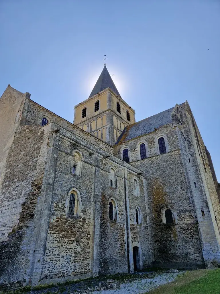 Benjamin Moye_Abbaye Saint-Vigor_Cerisy-la-Forêt_review
