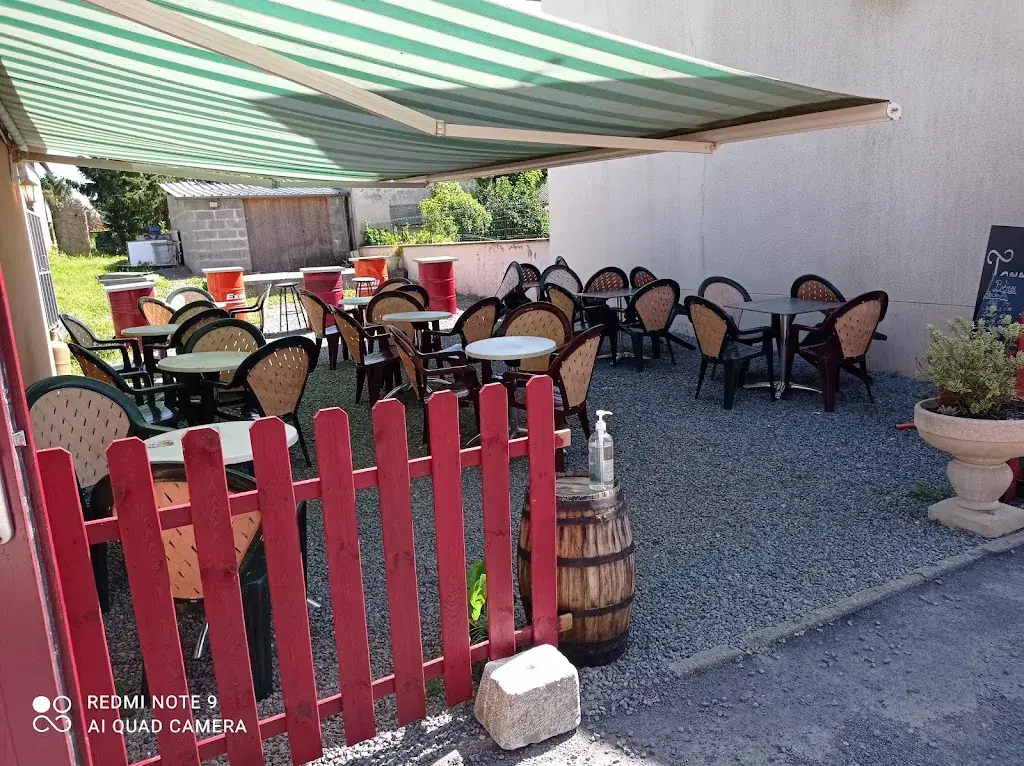 Le Relais Cénillais_Notre-Dame-de-Cenilly_slider_image_2