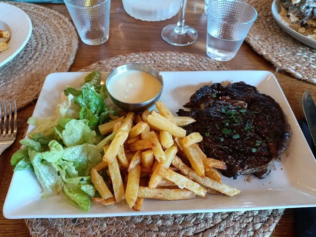 Les Cabines_Ouistreham_slider_image_3