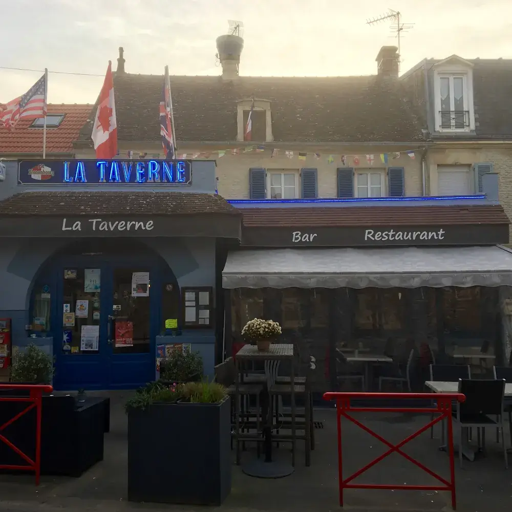 La Taverne restaurant in Lion-sur-Mer