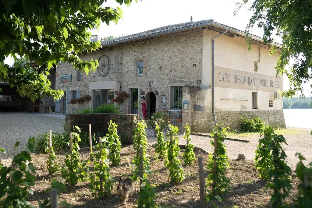 Le port de By_Grièges_slider_image_3