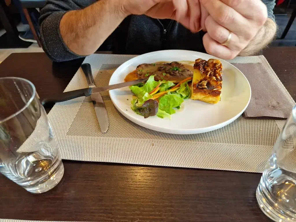 Le Café des Quais Brasserie Restaurant_Condé-en-Normandie_slider_image_2