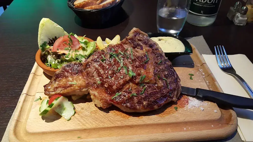 Le Café des Quais Brasserie Restaurant_Condé-en-Normandie_slider_image_3