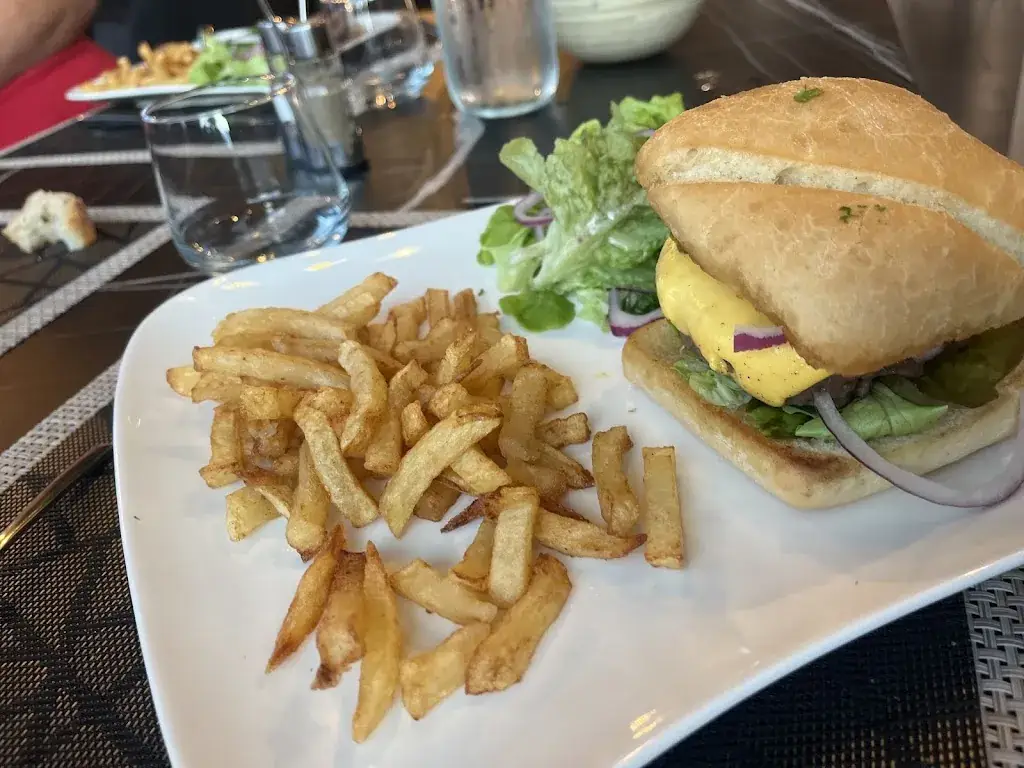 Le saint Jacques Restaurant in Condé-en-Normandie