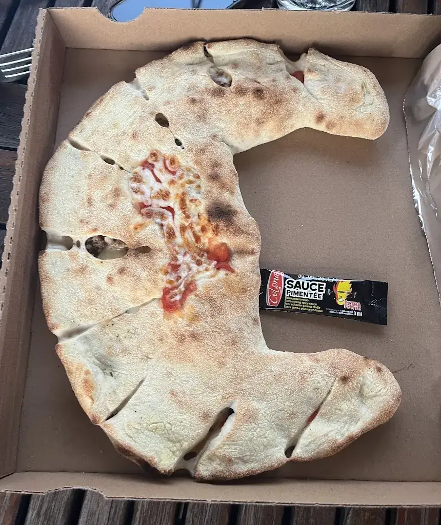 Sandra M_RAPIDO'S PLUS PIZZA_Courcelles-sur-Seine_review