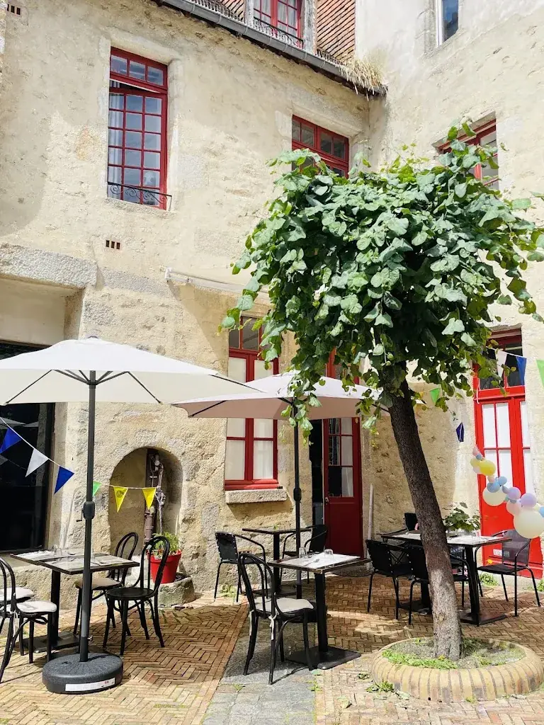 La lune_Alençon_slider_image_1