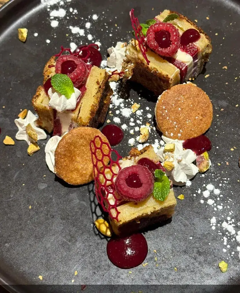 Chez Fano_Alençon_slider_image_2