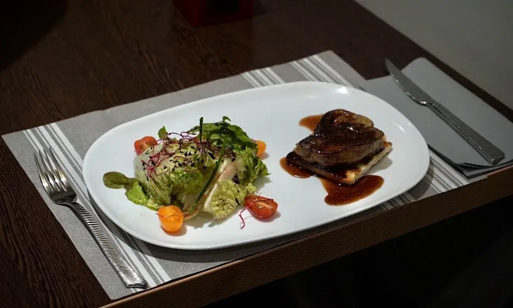 La Dentelle_Alençon_slider_image_3